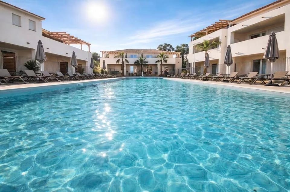 Appartement Pieds dans l'eau - Bravone Apartment in Linguizzetta