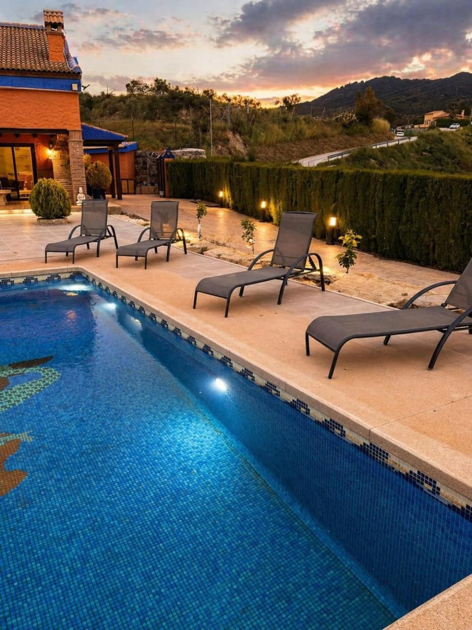 FINCA LOS PINARES Ojen House in Sierra de las Nieves