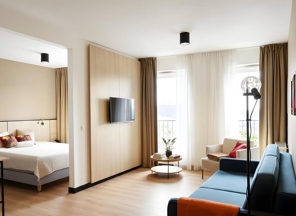 TV and multimedia, Living room, Photo of the whole room, Seating area, Evening entertainment, Bedroom