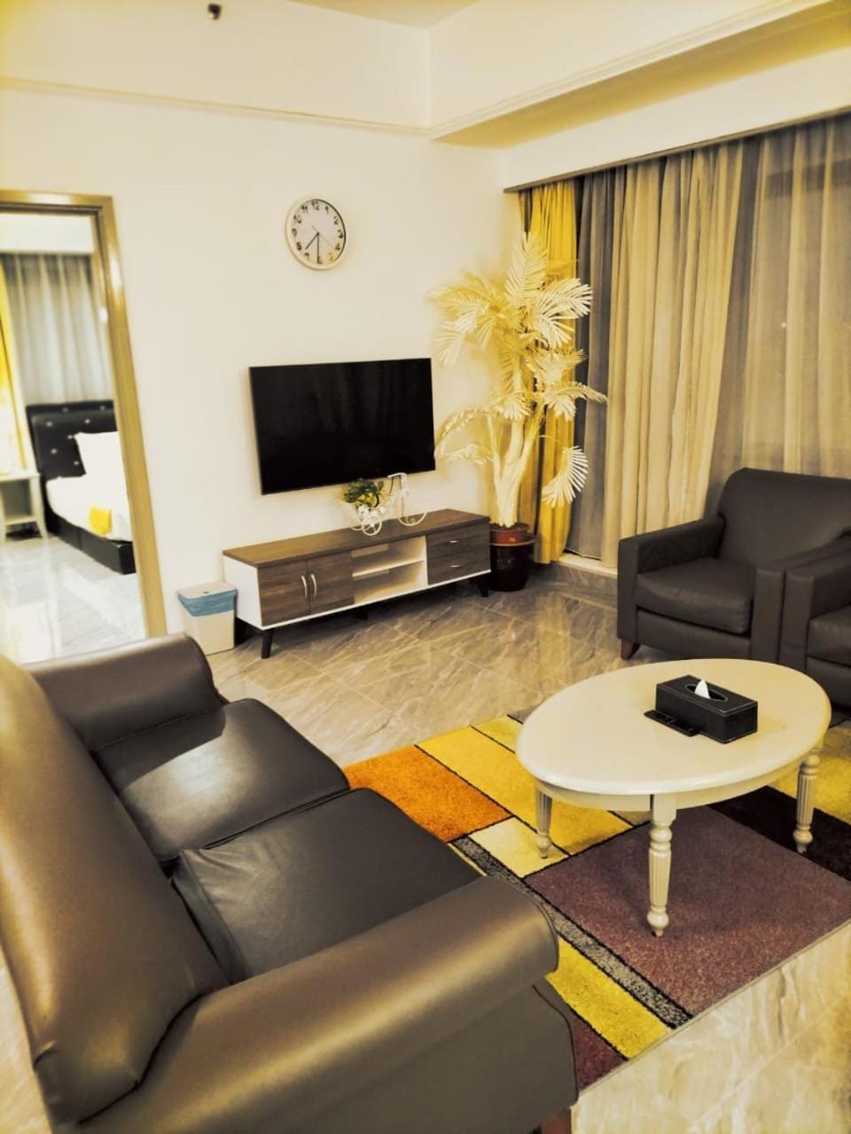 Communal lounge/ TV room, TV and multimedia, Living room, Seating area, Evening entertainment