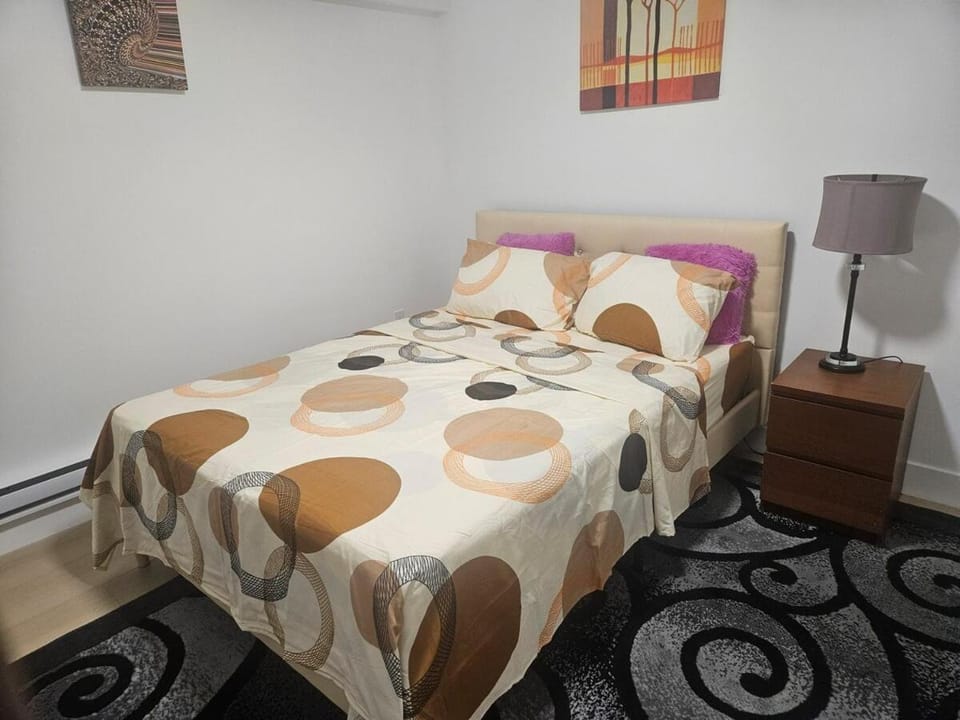 Cozy Haven One-Bedroom Suite Apartment in Surrey