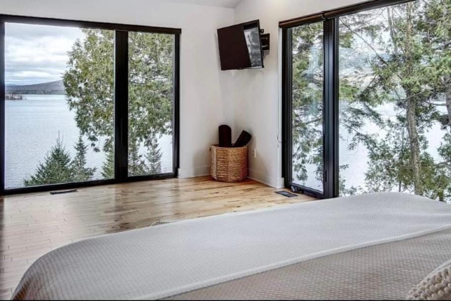Chalet ouareau Chalet in Saint-Donat