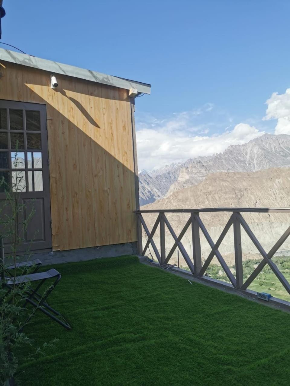Glacier Vista Lodge House in Pakistan