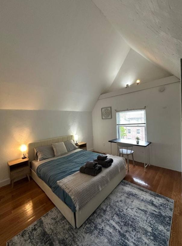 -No70- Fancy Room in a House - Walking Distance to Green Line T Station - Centrally Located at Brighton Boston Vacation rental in Brookline