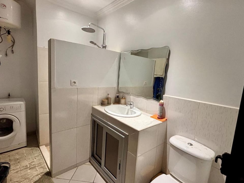 Shower, Bathroom, washing machine