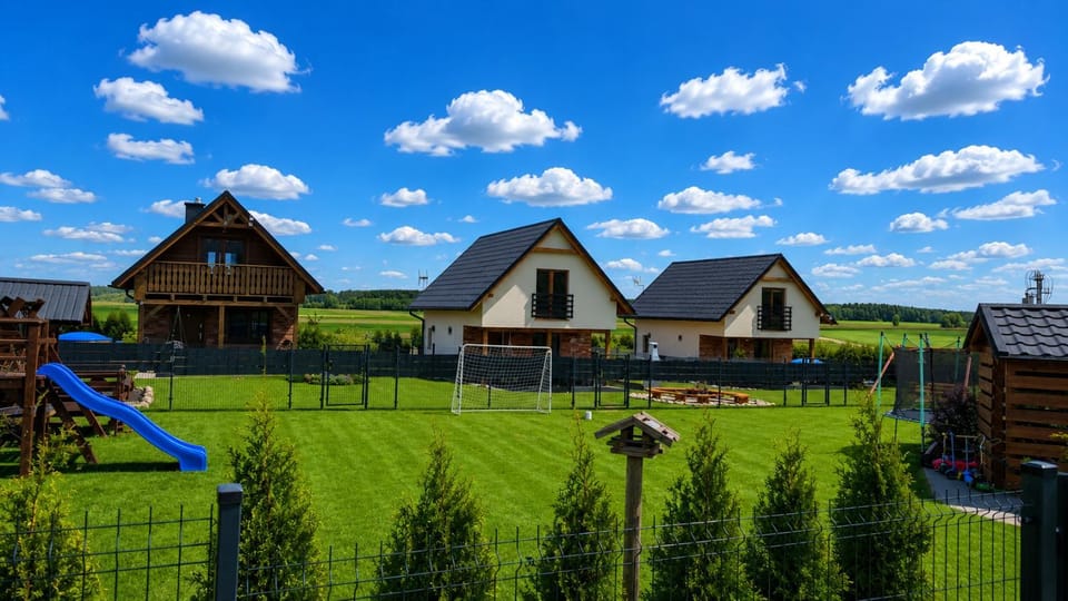 Domek u Lipków na Kaszubach Lipowy House in Pomeranian Voivodeship