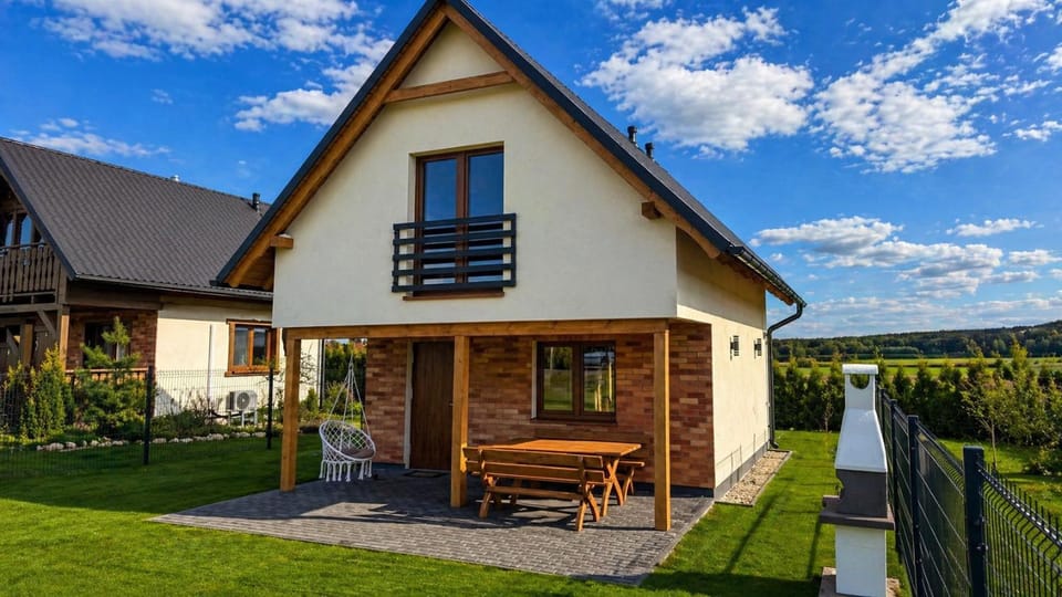 Domek u Lipków na Kaszubach Lipowy House in Pomeranian Voivodeship