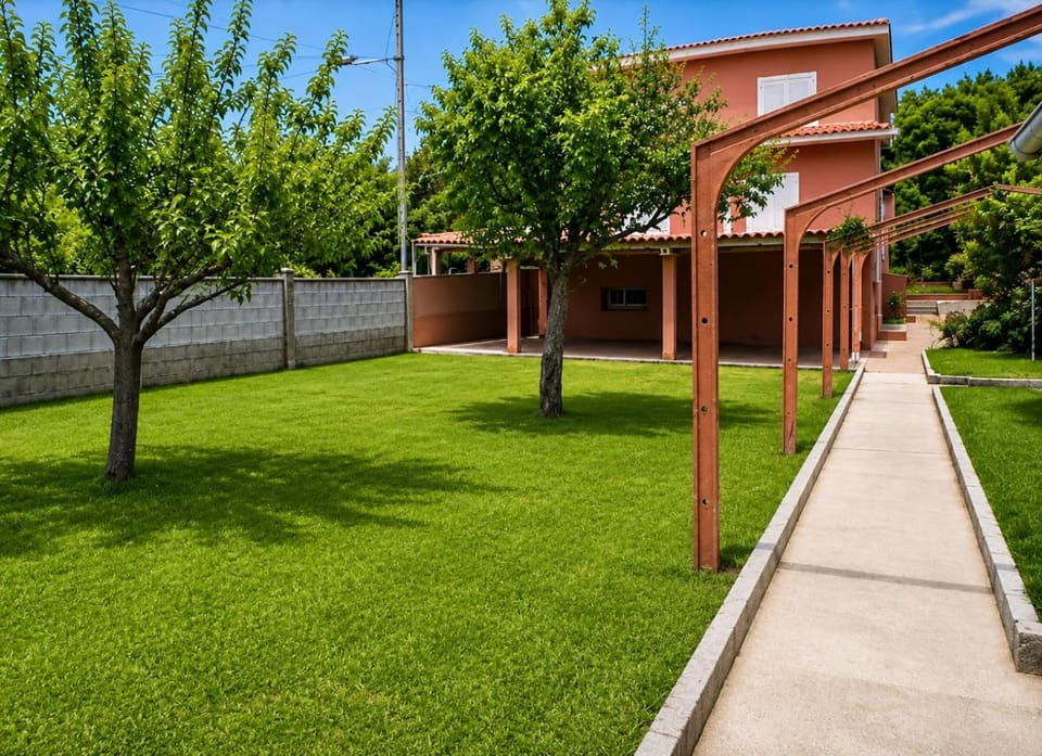 Spring, Off site, Garden