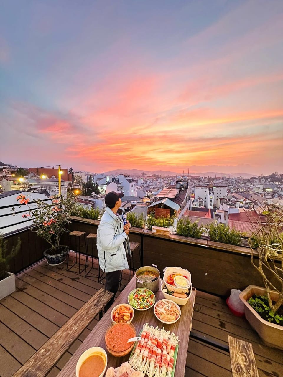 Nhà Ngoại Homestay Bed and Breakfast in Dalat