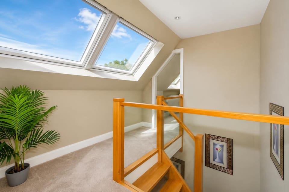 Room D 7C Tranquil & Calming Stay in Batley Vacation rental in Dewsbury