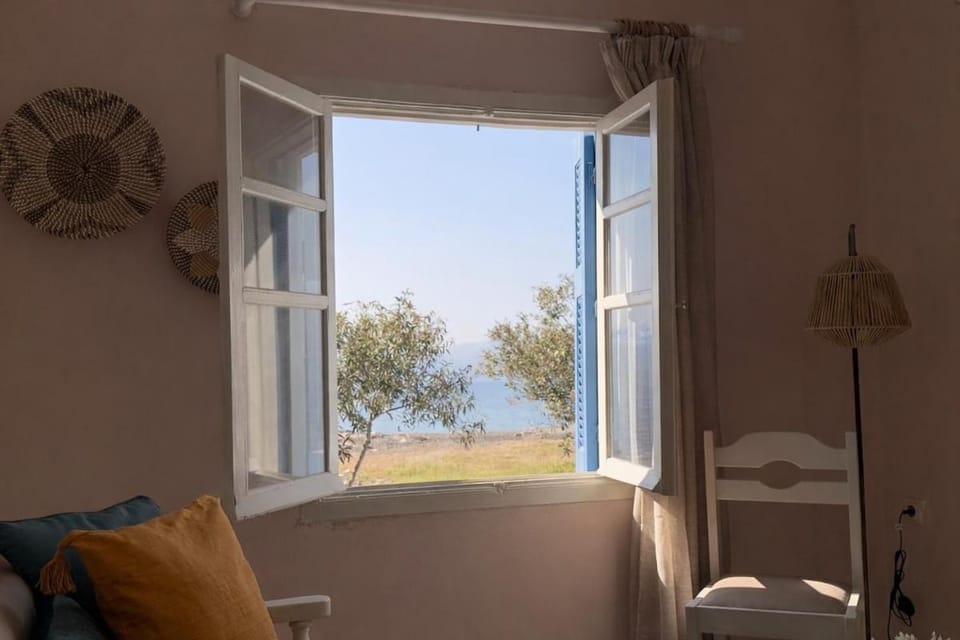 The Fisherman's House House in Decentralized Administration of the Aegean