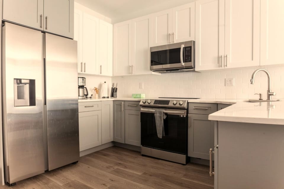 Luxury 4BR4BAGame TablePatioWDSleep12 Apartment in Philadelphia