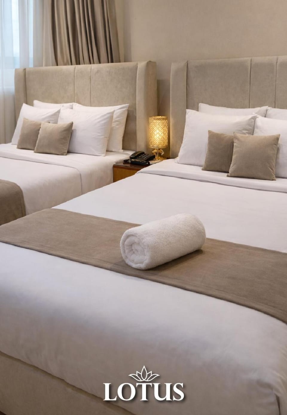 Bed, Photo of the whole room, towels