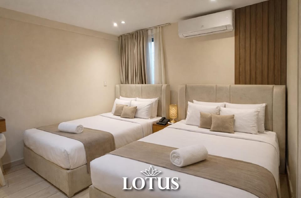 Bed, Photo of the whole room, air conditioner