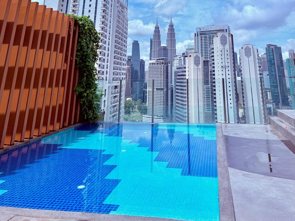 Property building, Day, City view, Pool view, Swimming pool