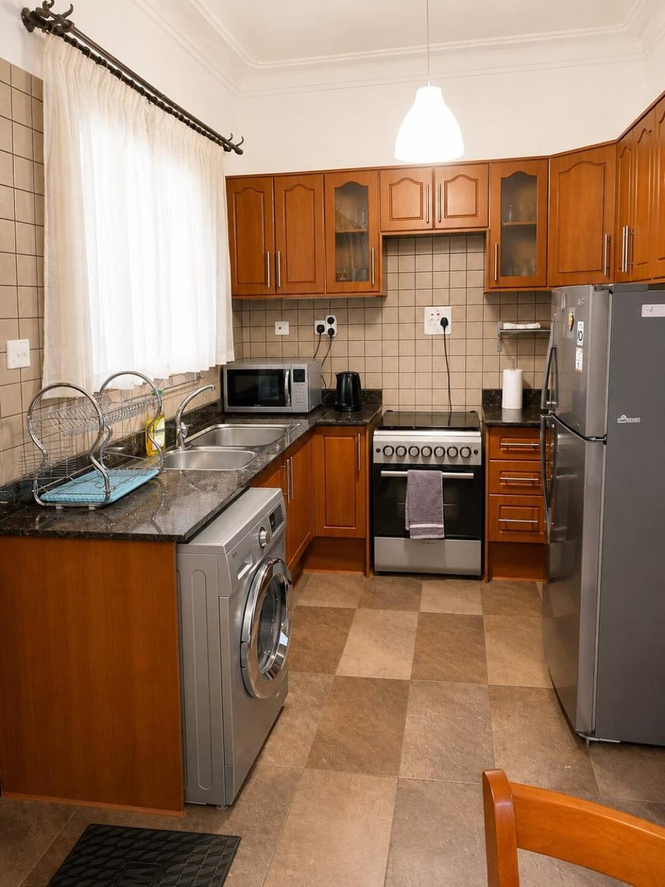 The Lakeview Terrace Entebbe Lake View Balcony 8 Min Airport Apartment in Uganda
