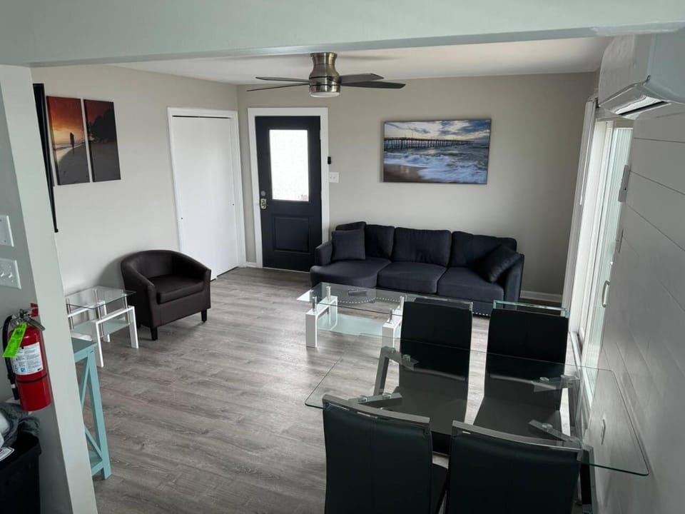 Sunset-bay condo #4! -2BR/1 BA-2nd floor (no dogs) Apartment in Brigantine