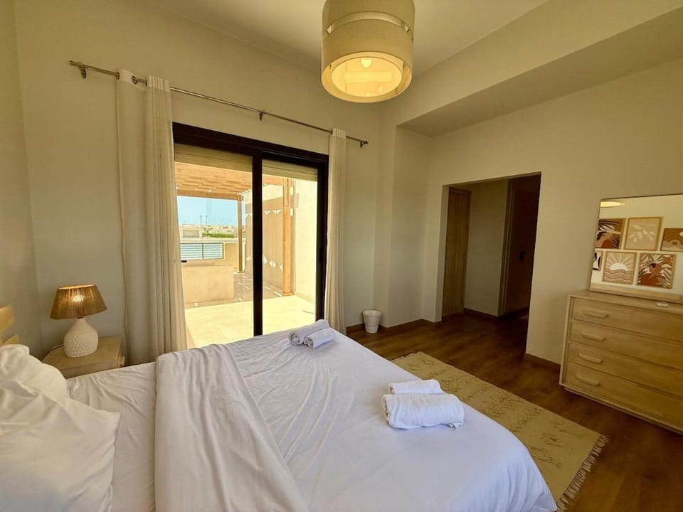 Tropical 3BR Villa-Free Pool & Lagoon Access At ElGouna Villa in Hurghada