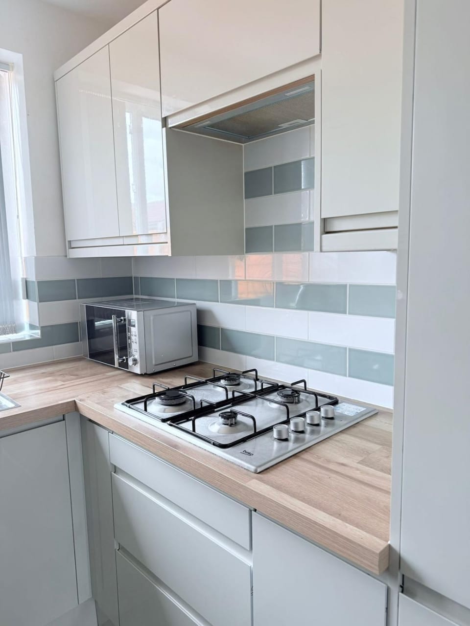 CosyHome in West Midlands Sleeps 9 Driveway Free Parking Garden PrimeLocation Apartment in Coventry