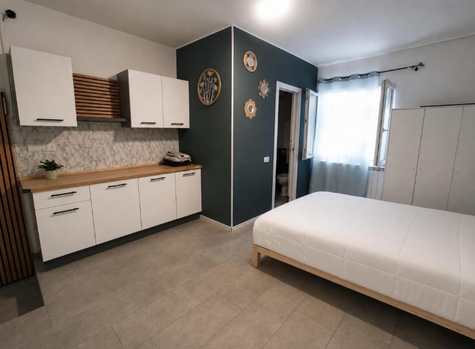 Bed, Photo of the whole room, Bedroom, wardrobe