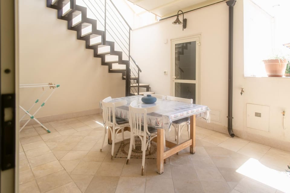 Patio, Patio, Balcony/Terrace, Balcony/Terrace, Dining area