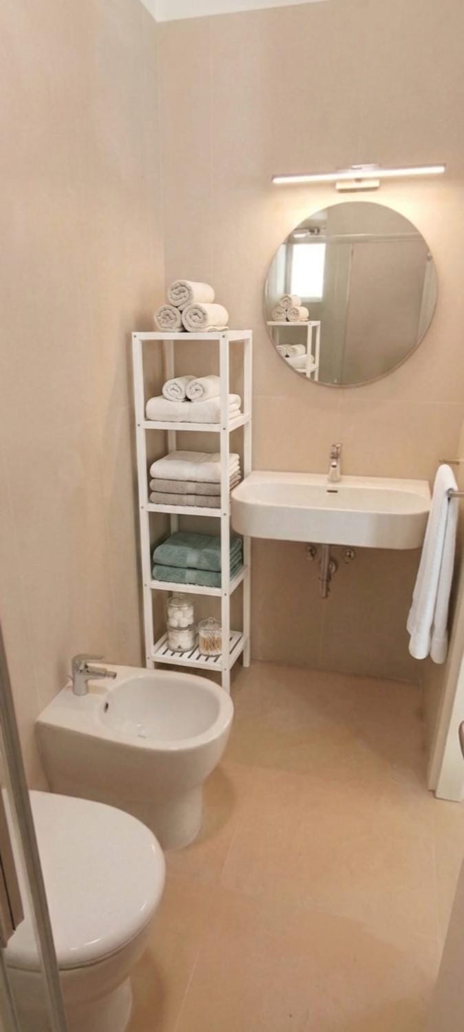 Bathroom, bidet