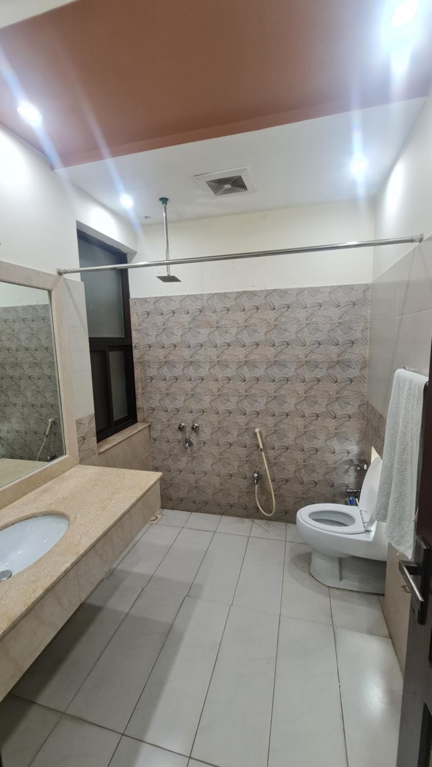 Classy home House in Lahore