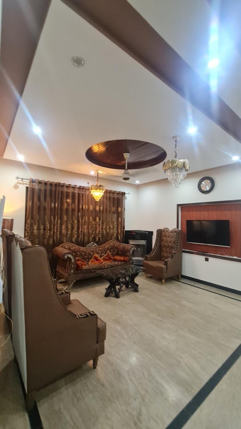 Classy home House in Lahore