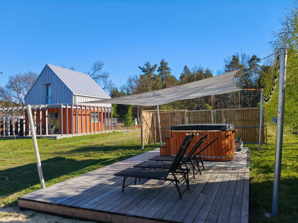 Activities, Hot Tub, Balcony/Terrace