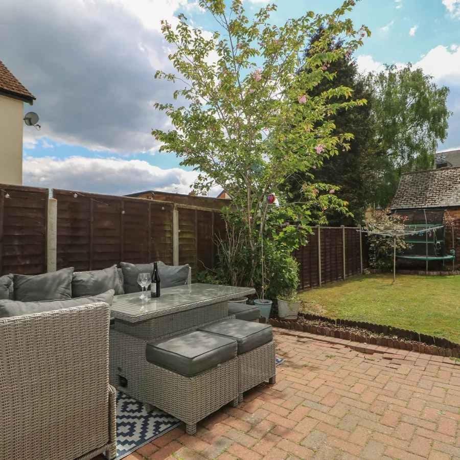 Gordon Avenue - Stunning 3 bed semi-detached Victorian House House in Camberley