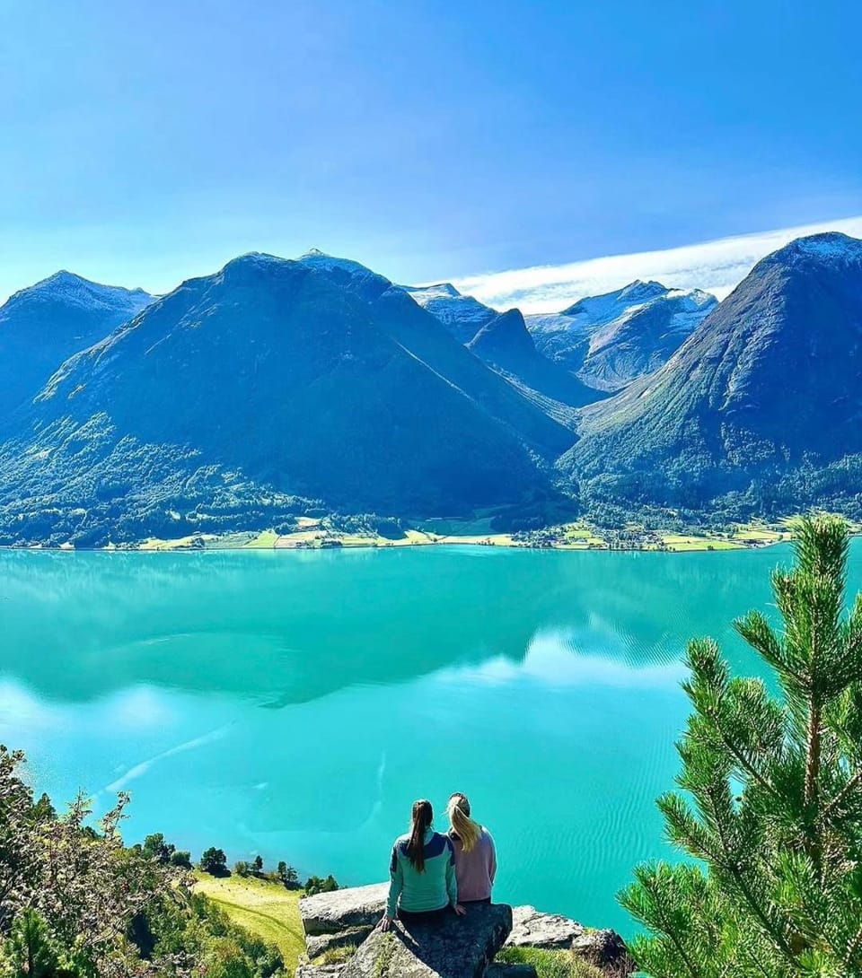 Stryn Vista - Panoramic City & Fjord Views Apartment in Vestland