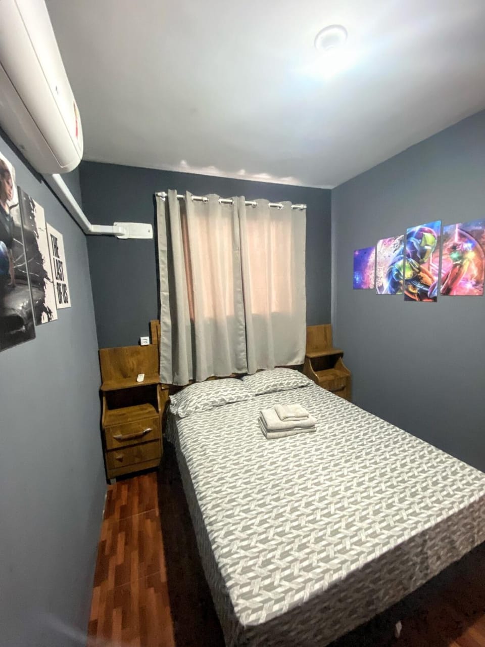 Bedroom, air conditioner