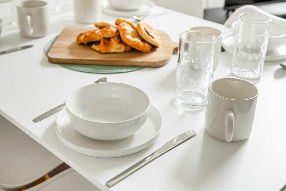 Coffee/tea facilities, Food and drinks, Food, Breakfast, Continental breakfast, Drinks