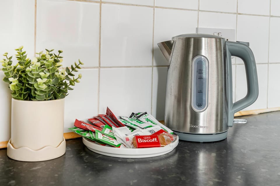 Coffee/tea facilities, Kitchen or kitchenette