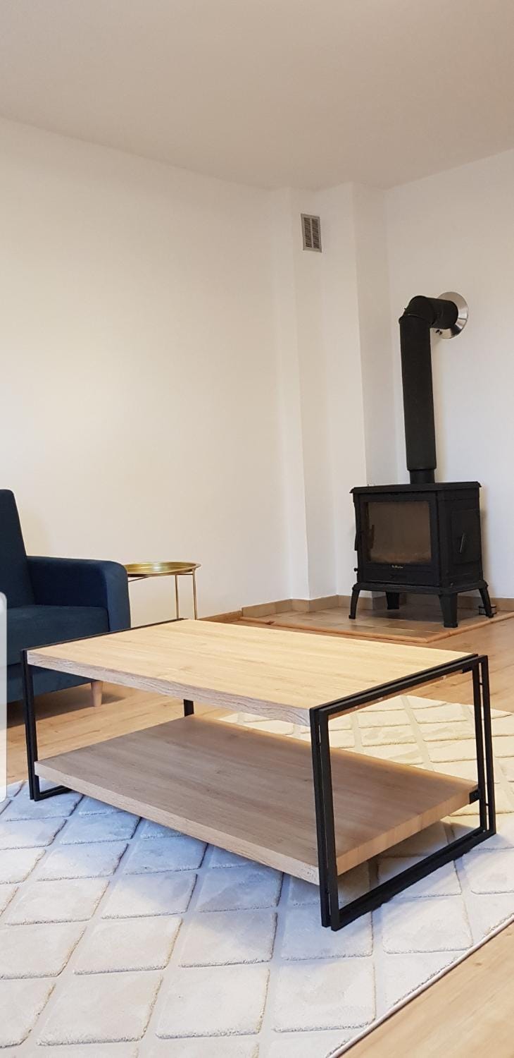 Seating area, fireplace
