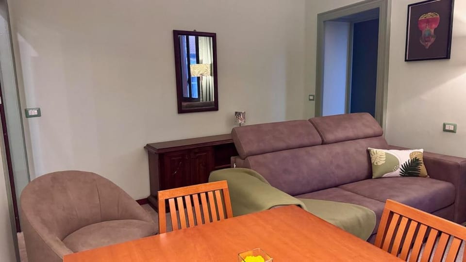 Appartamento nel centro storico di Monza Apartment in Monza