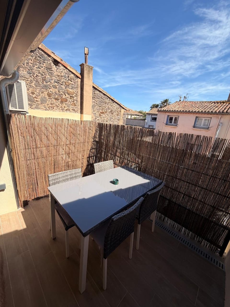 Three-room apartment 10 minutes from the beaches, linen and cleaning included Apartment in Agde