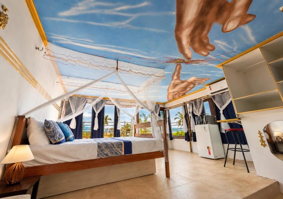 Bed, Photo of the whole room, Bedroom, locker