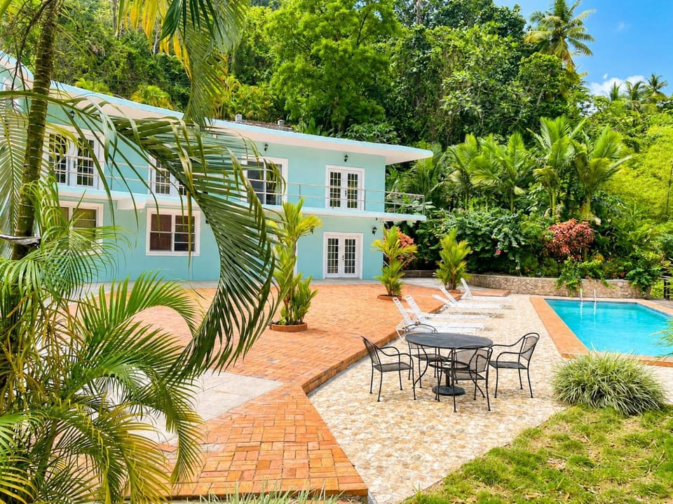 Torraille Waterfall Villas Main Suites Apartment in Caribbean