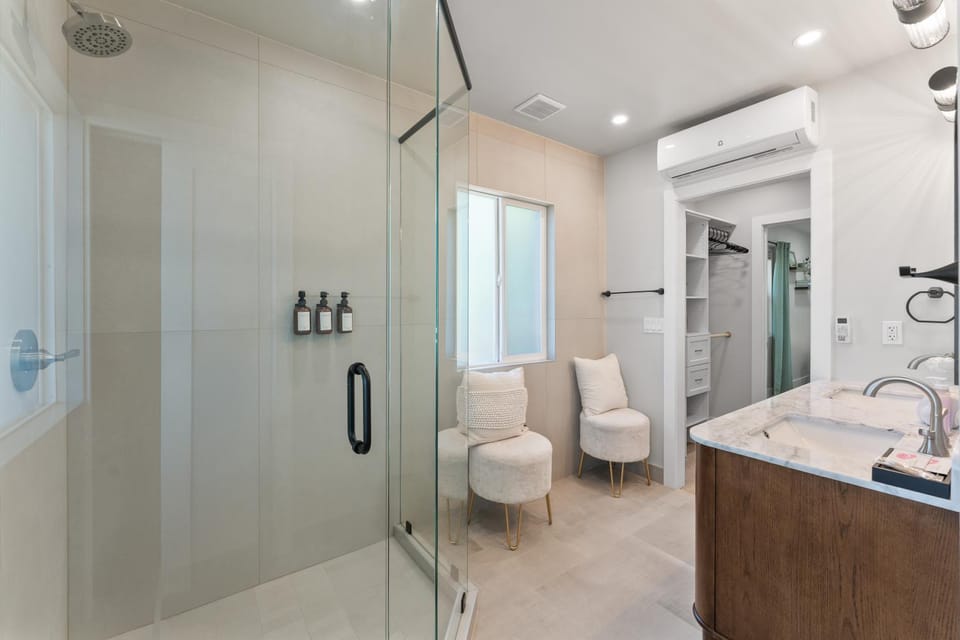 Shower, Bathroom