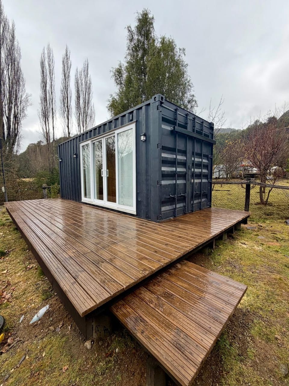 El Refugio Container Apartment in Los Lagos, Chile