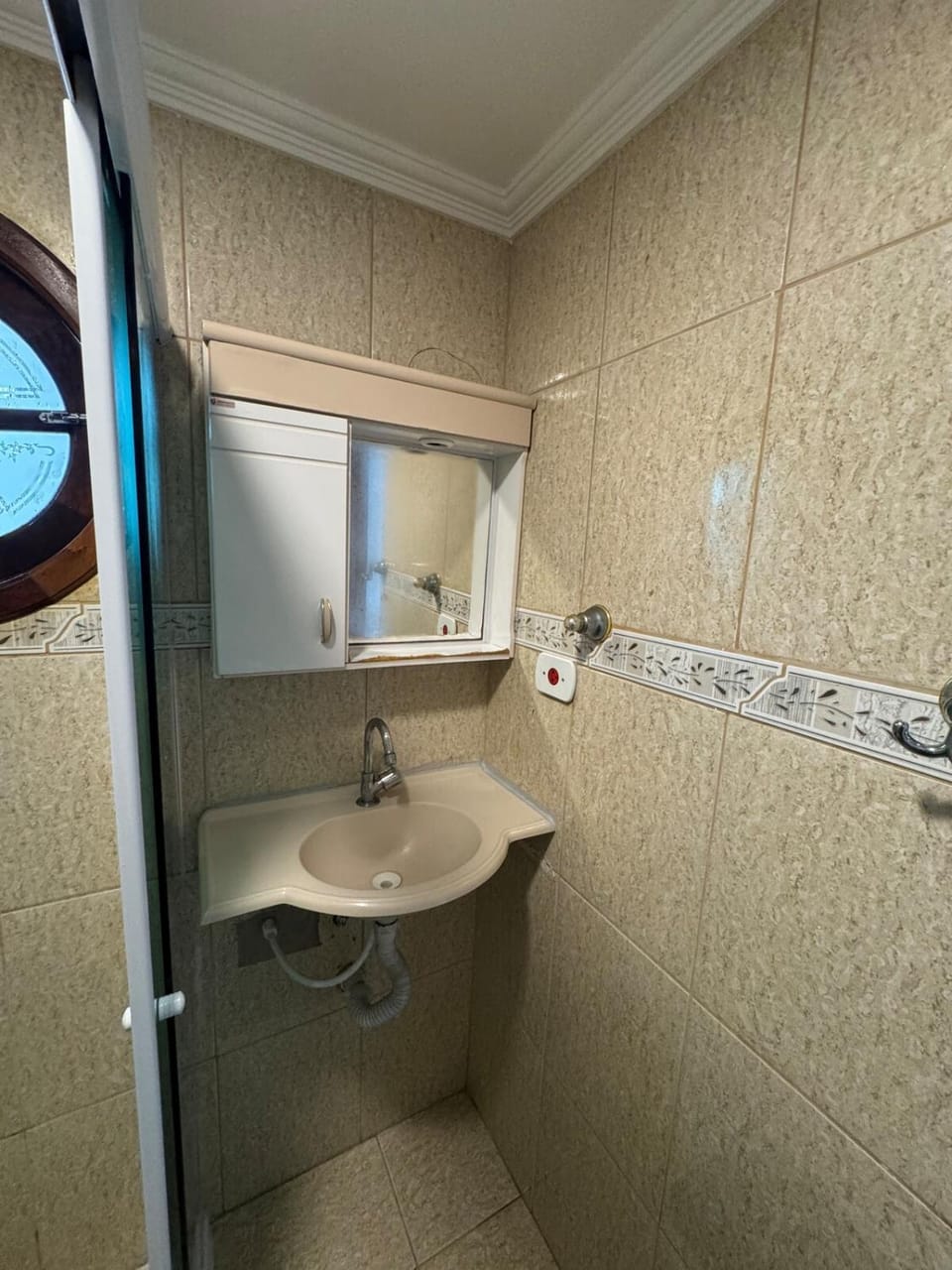 Suíte confortavel com banheiro privativo e garagem Bed and Breakfast in Santana de Parnaíba