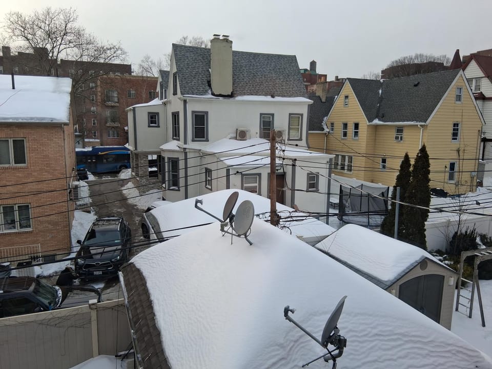 Cozy Homestay 20 minute train to Midtown Manhattan Apartment in Kew Gardens
