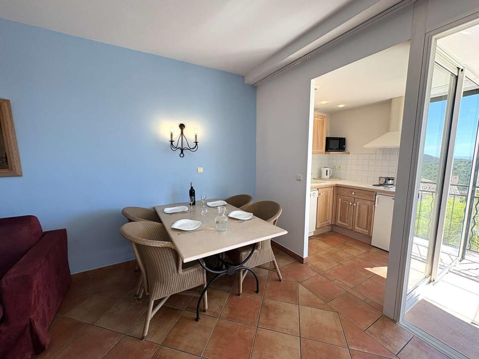 Appartement vue mer époustouflante - 4 pers. - FR-1-845-37 Apartment in La Cadière-d'Azur