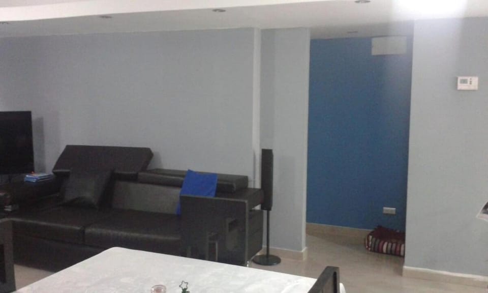 Sabana Grande - Metro - 2 Bedrooms - Wi-Fi - 24-hour water Apartment in Caracas