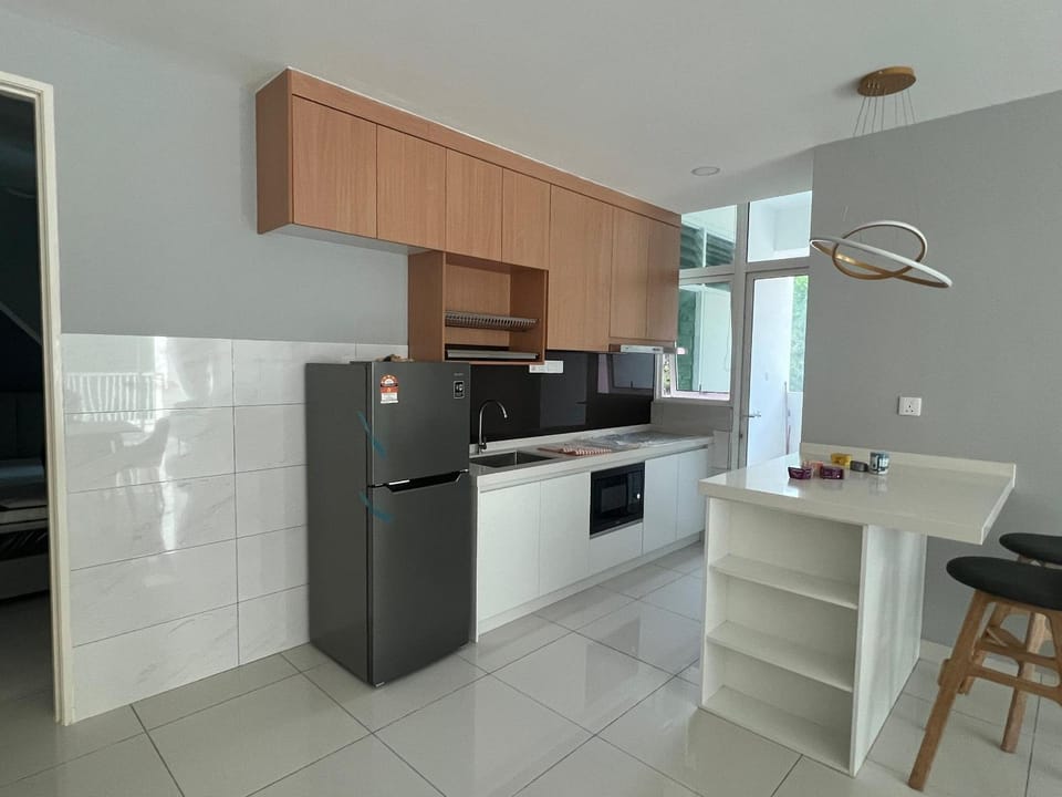 Kitchen or kitchenette, kitchen