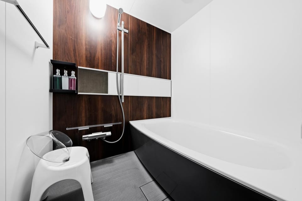 Bathroom, Bath