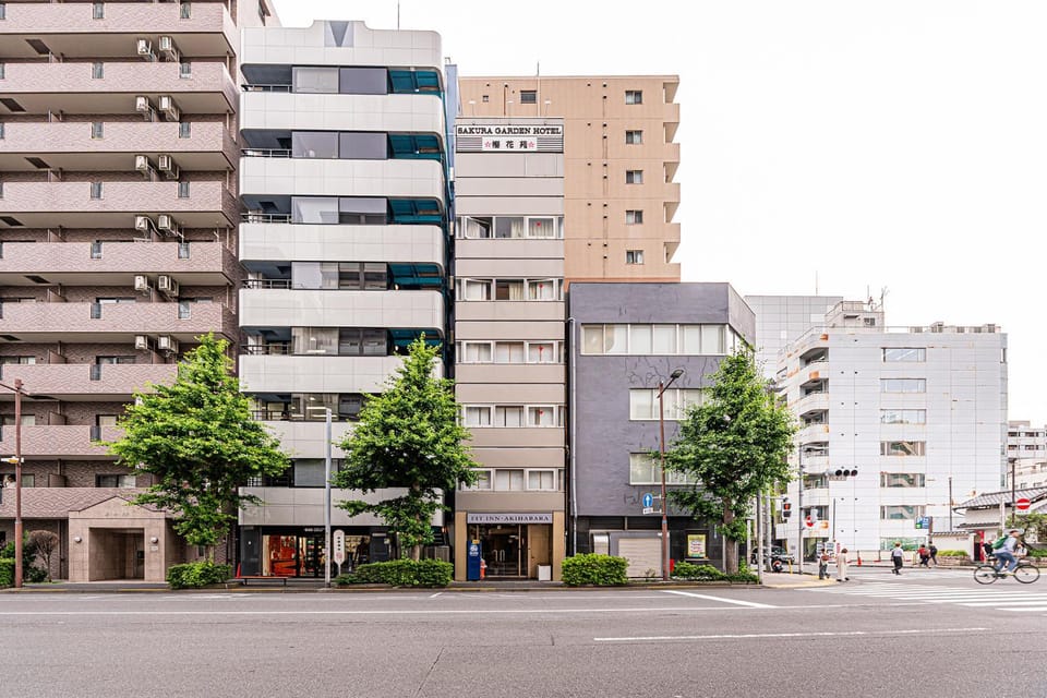 Property building, Neighbourhood