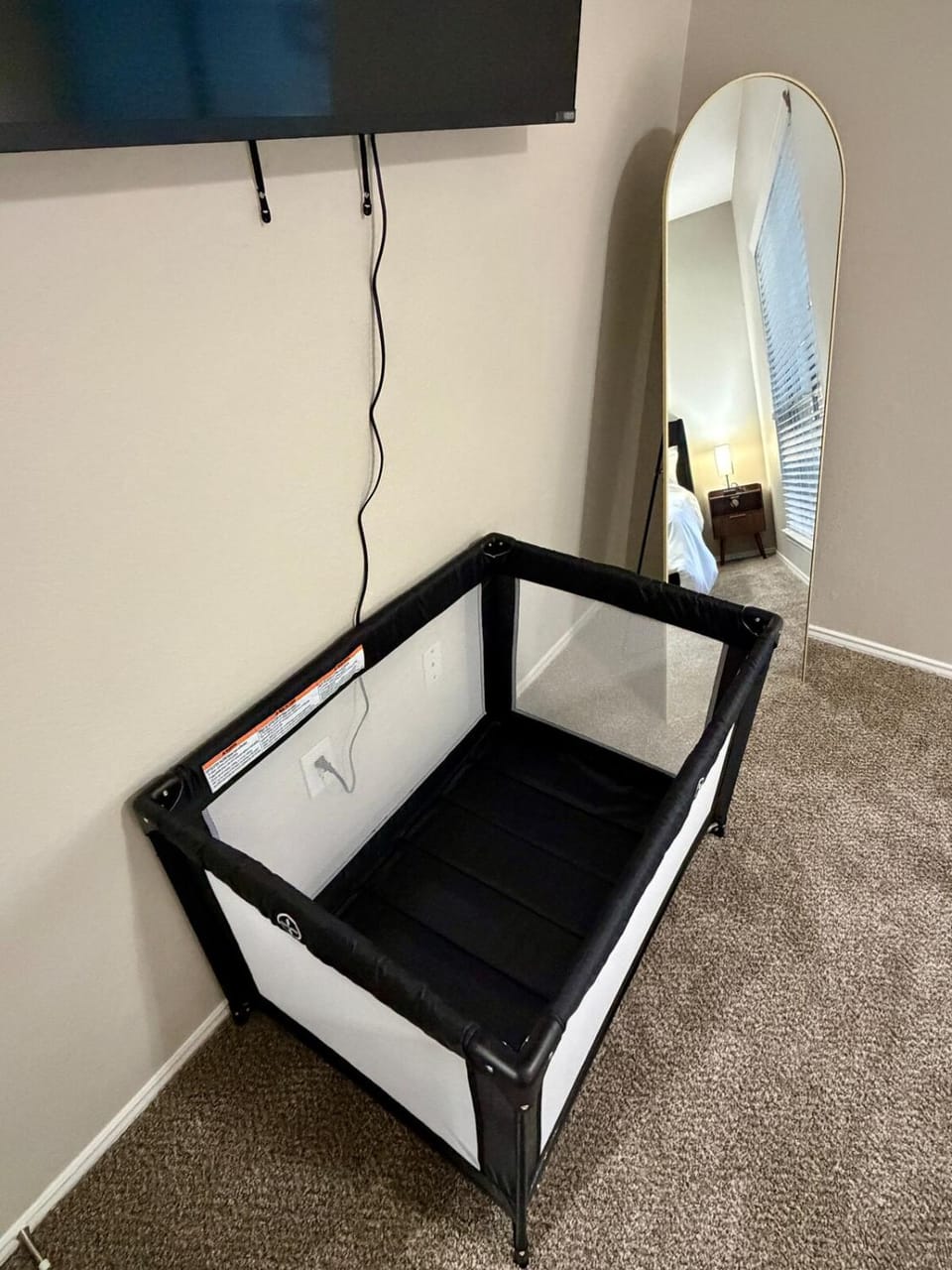 Elegant 1BR with Pool View in Prime Dallas Apartment in Carrollton