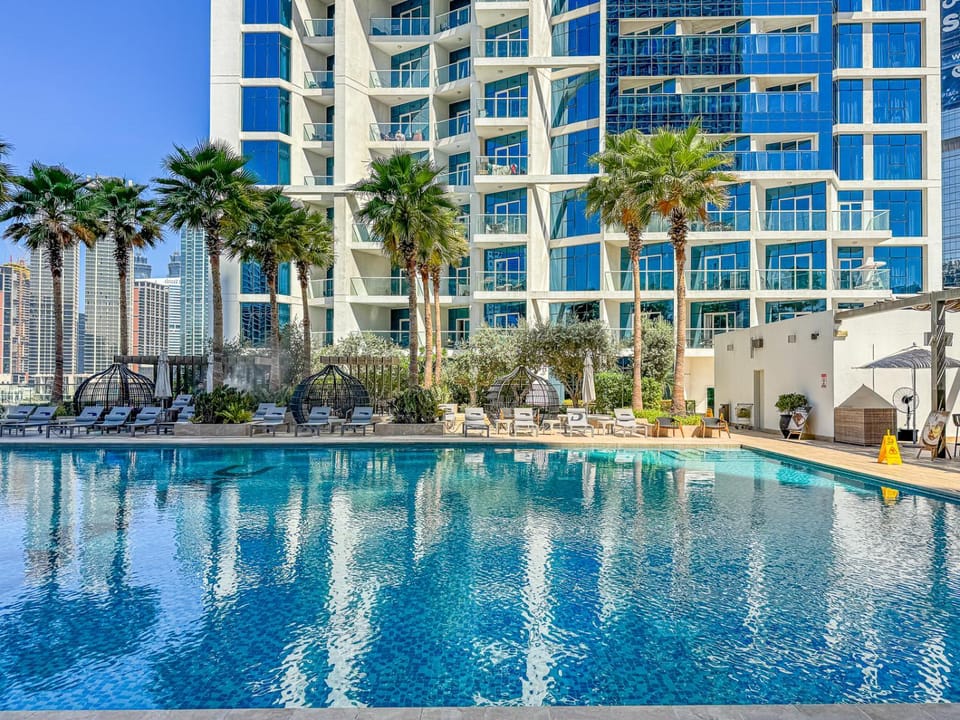 Swimming pool, Swimming pool
